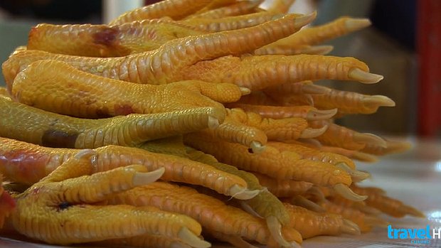 Bizarre Foods with Andrew Zimmern - Series 1 - Episode 9