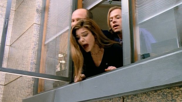 Just Shoot Me! - Series 2 - Episode 18