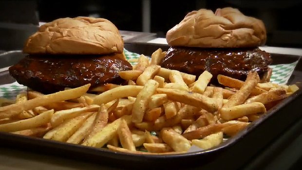 Man v. Food Nation - Series 1 - Episode 16