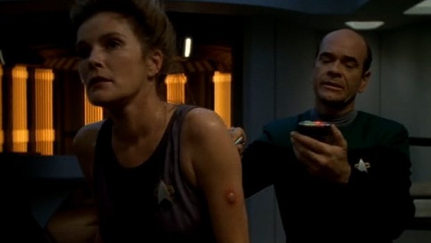 Star Trek: Voyager - Series 3 - Episode 12