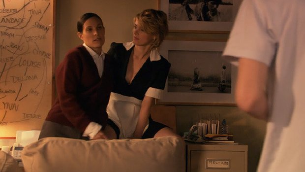 The L Word - Series 2 - Episode 11