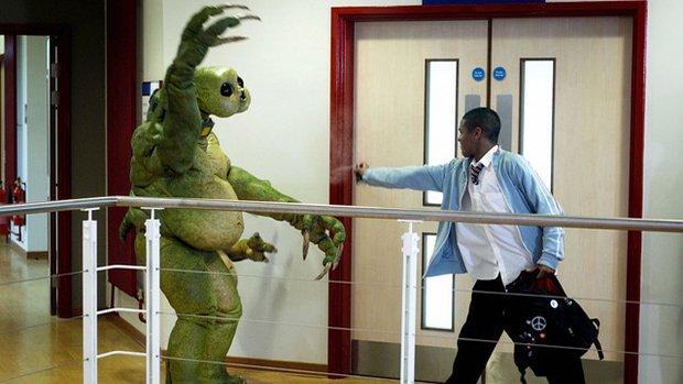 The Sarah Jane Adventures - Series 1 - Episode 2